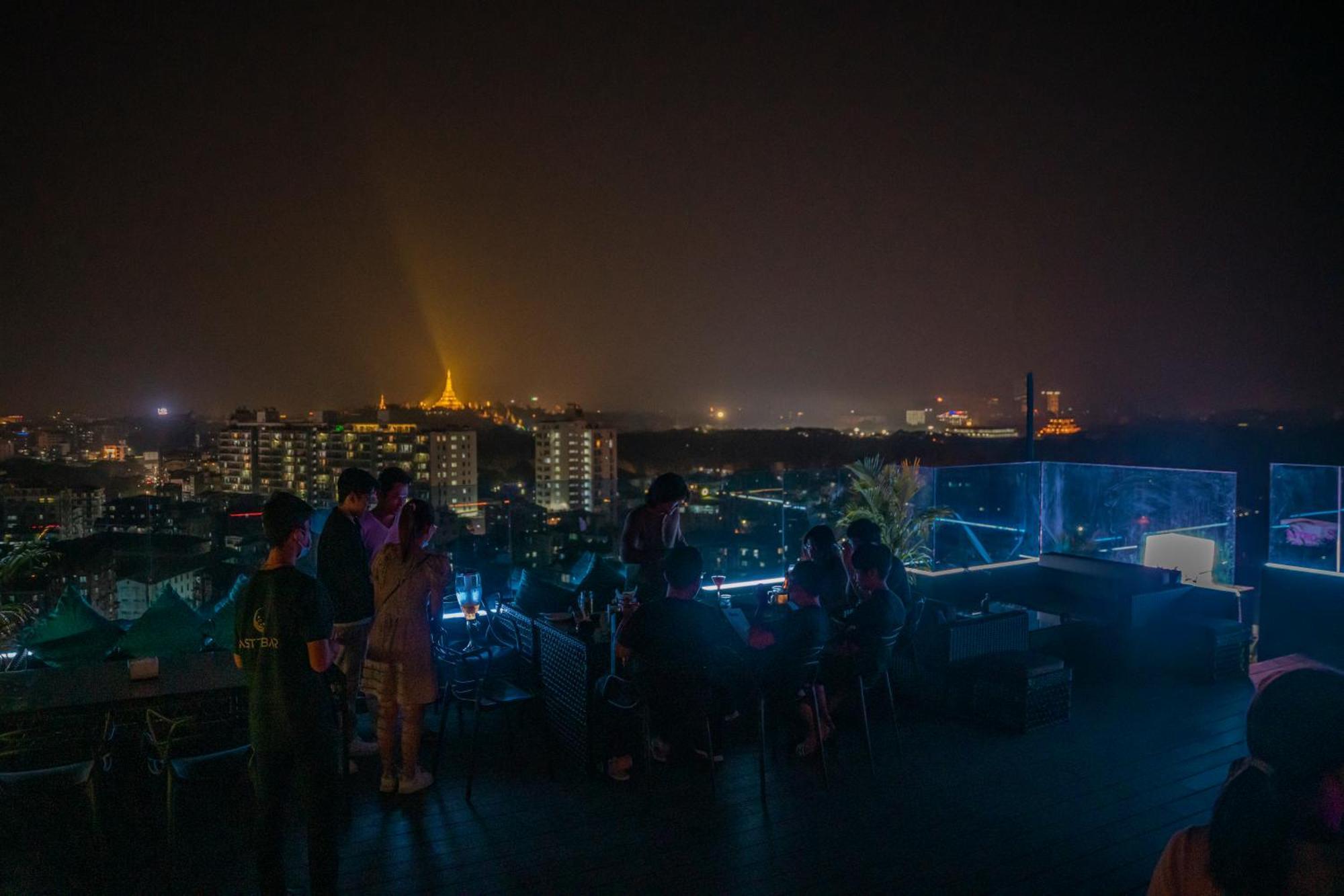 Hotel Sanchaung Янгон Экстерьер фото