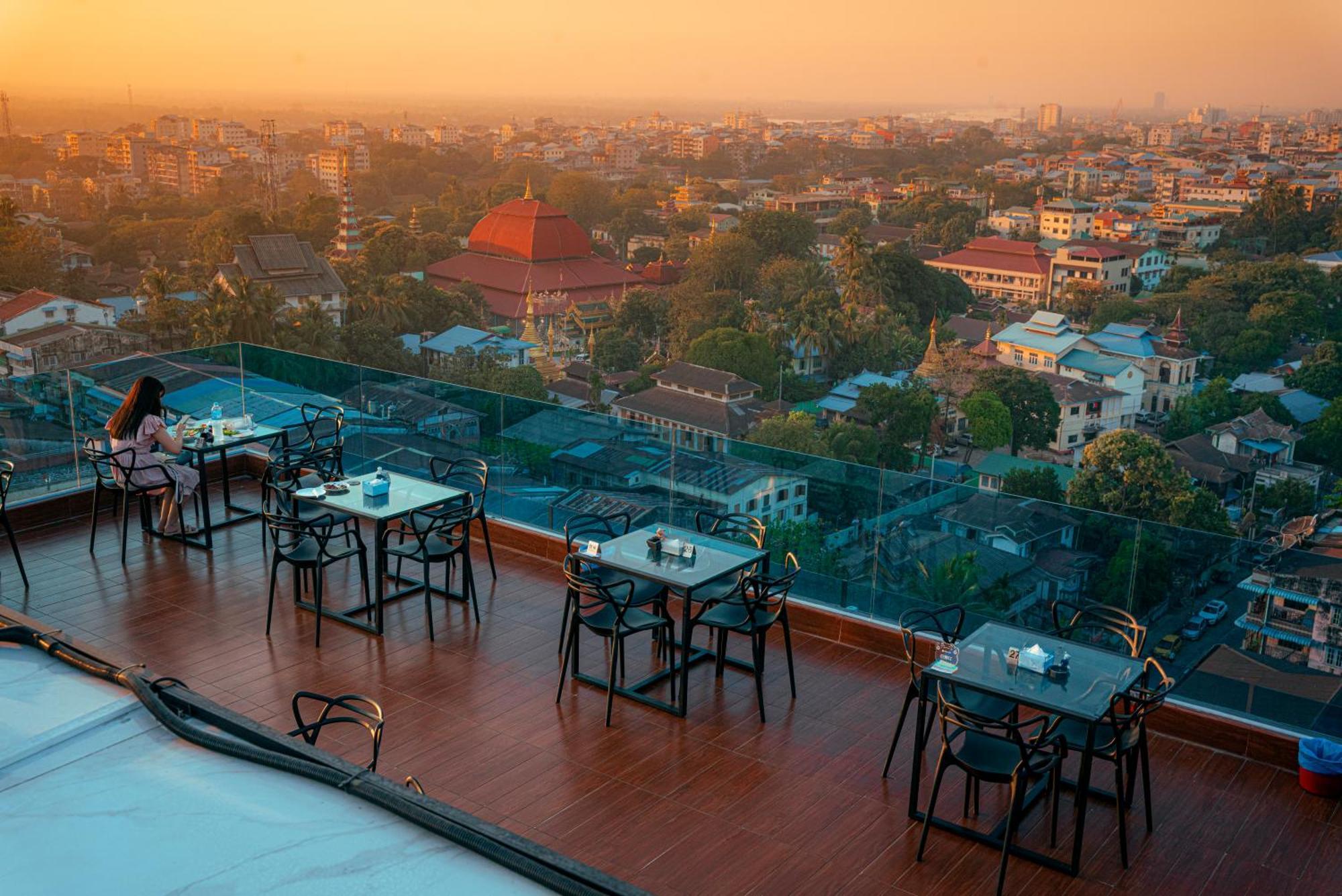 Hotel Sanchaung Янгон Экстерьер фото