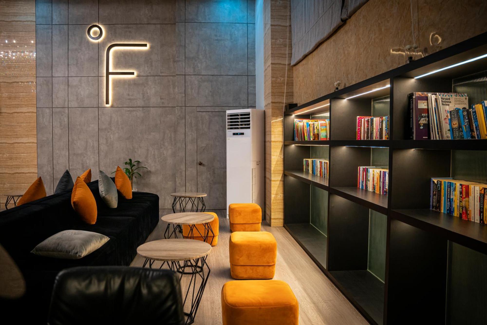 Hotel Sanchaung Янгон Экстерьер фото