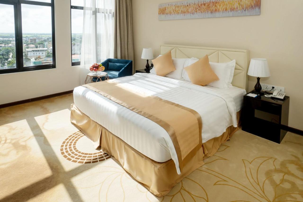 Hotel Sanchaung Янгон Экстерьер фото
