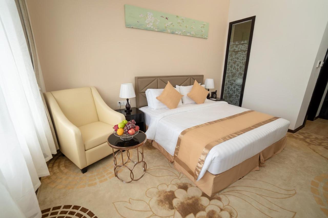 Hotel Sanchaung Янгон Экстерьер фото