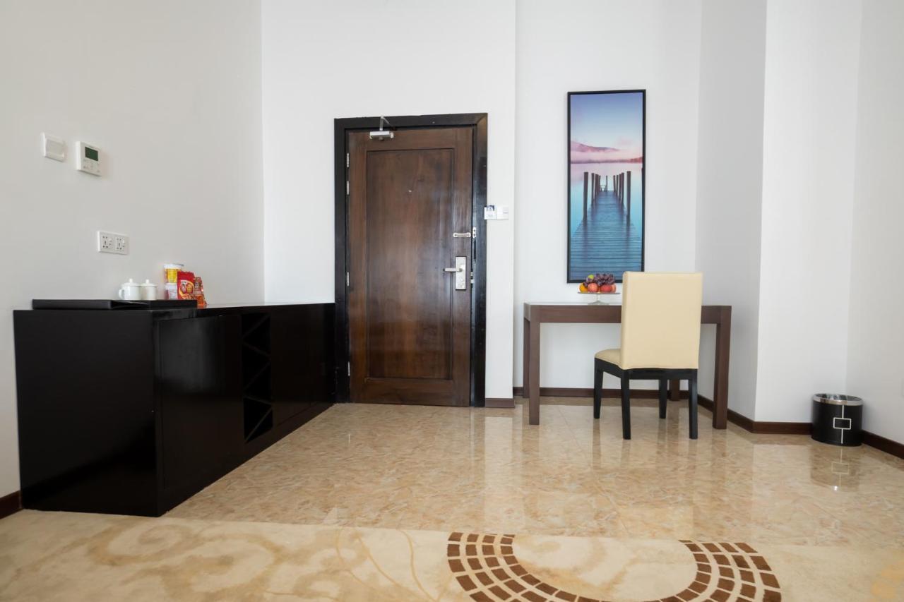 Hotel Sanchaung Янгон Экстерьер фото