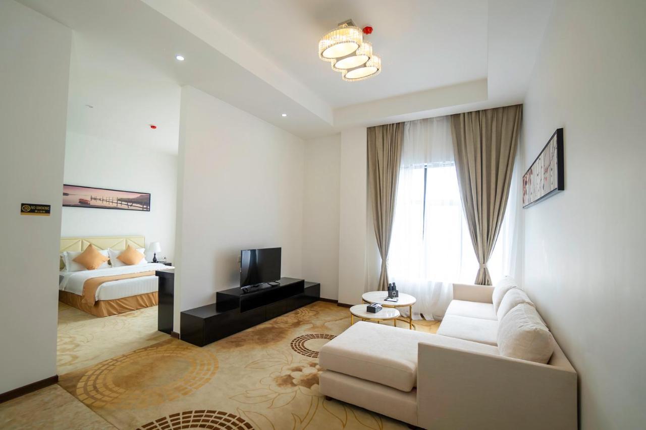 Hotel Sanchaung Янгон Экстерьер фото